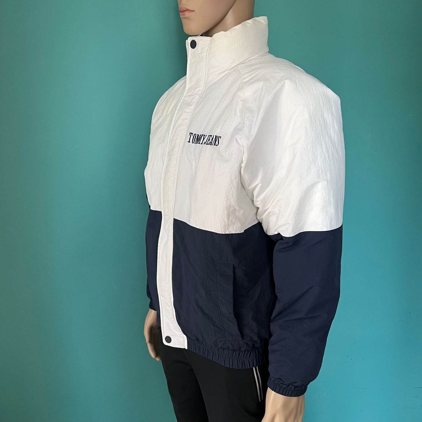 Tommy Hilfiger Giacche: TOMMY JEANS Jacke 🤍 – Usato da Zürich venduto da ClosetQueen 5