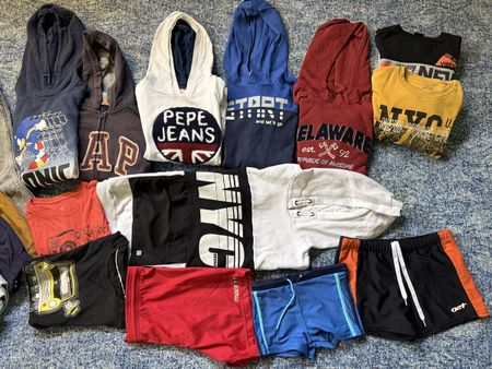 Paket Junge Kleider 146/152