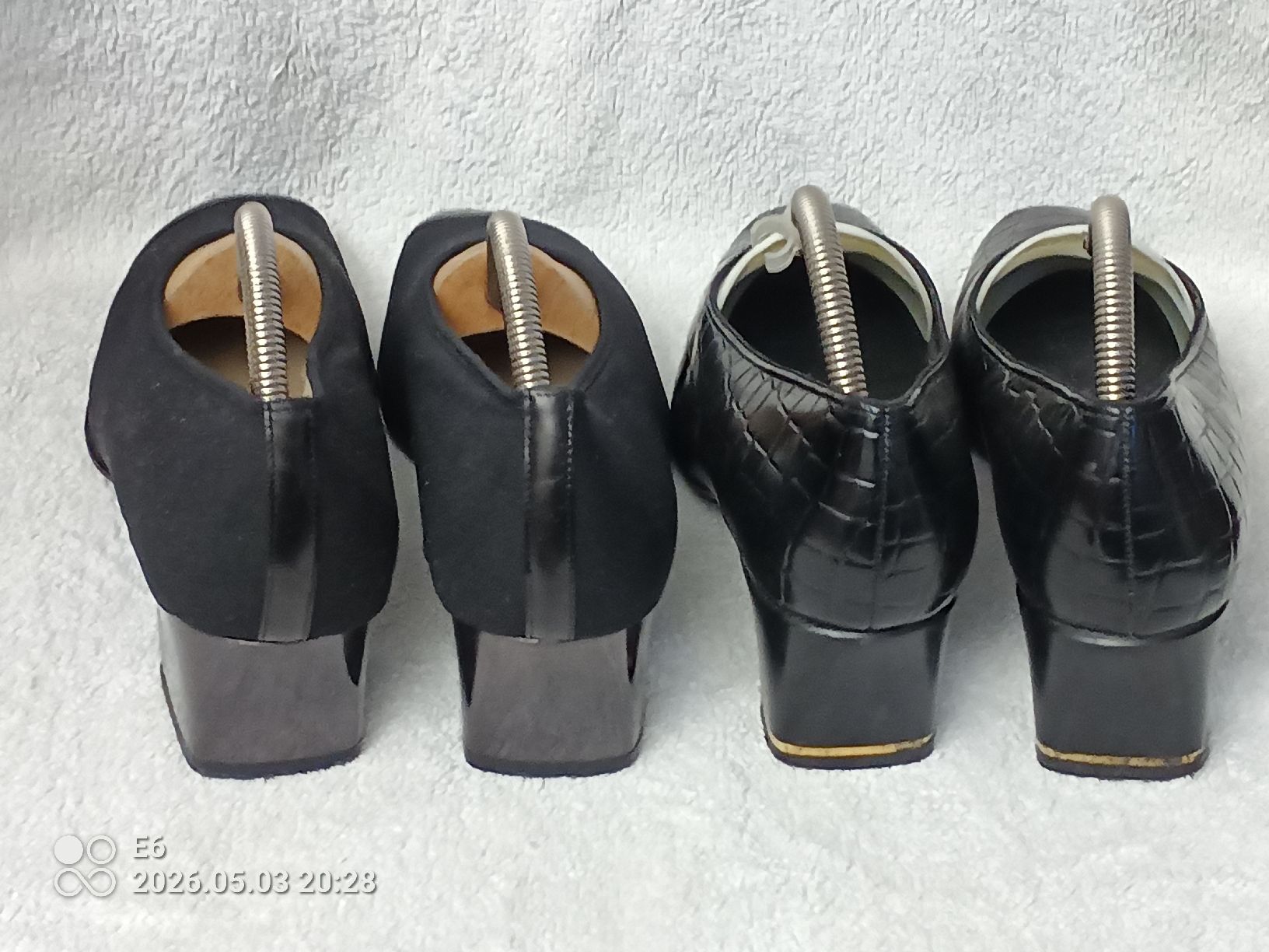 Scarpe da donna: 2 Paar bequeme Pumps – Usato da Zürich venduto da Mitzi6 1
