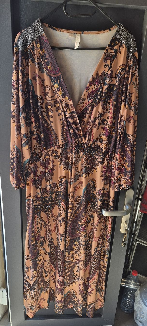 Vestiti: Kleid – Nuovo (secondo la descrizione) da Wislikofen venduto da Ana.Gomes 1