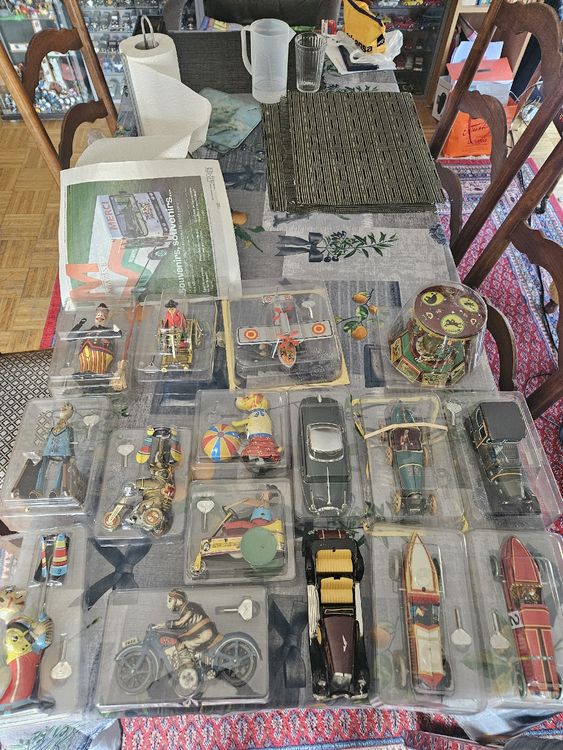 Lot De 2 Vieux Jouets En Tôle Mécanique - Voitures Ou Animaux - Occasion
