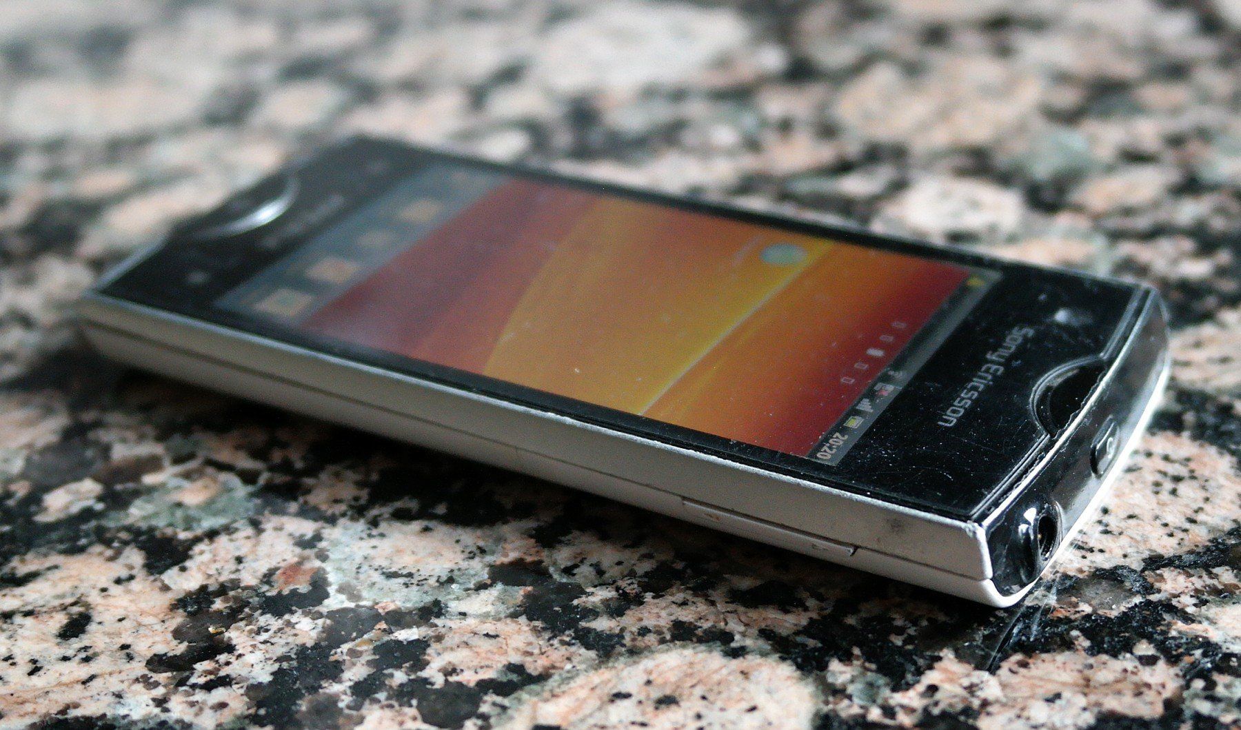 Sony Telefoni cellulari / Smartphones: Sony Ericsson Xperia ST 18i – Usato da Aeugst am Albis venduto da Ldavinci 4