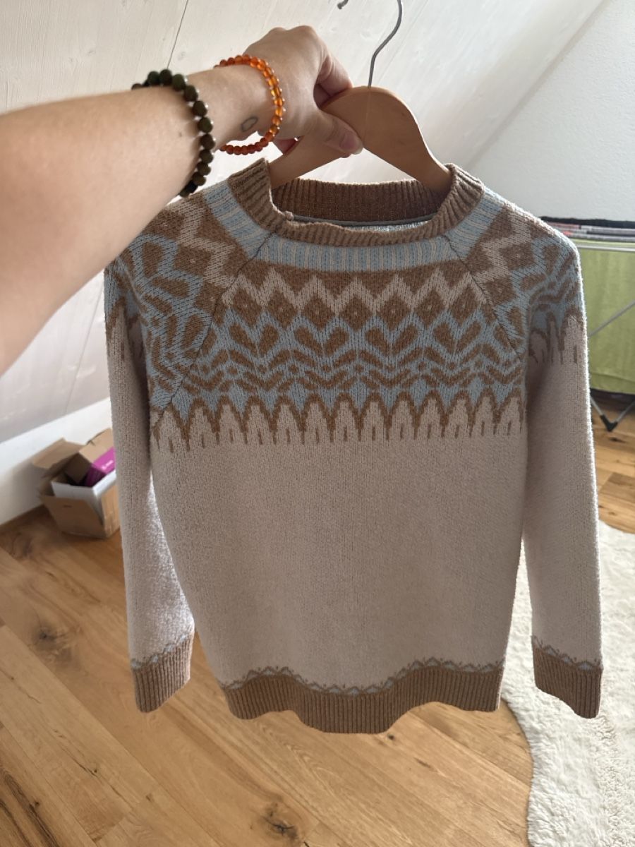 Pulls & Sweat-shirts: Pullover Grösse L beige mit Muster 100% Polyester – D'occasion à Hüttwilen par sar_8gj7