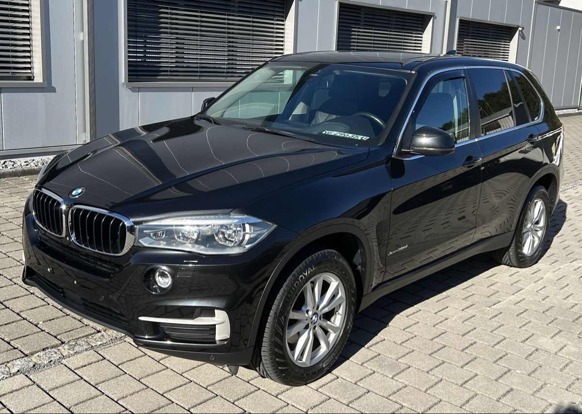 BMW Autos: BMW X5 30d – D'occasion à Weite par garagemoser