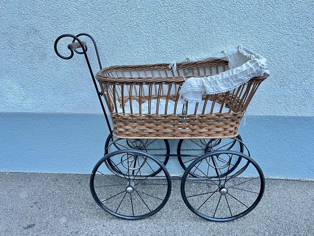 Alter Puppenwagen | Kaufen auf Ricardo