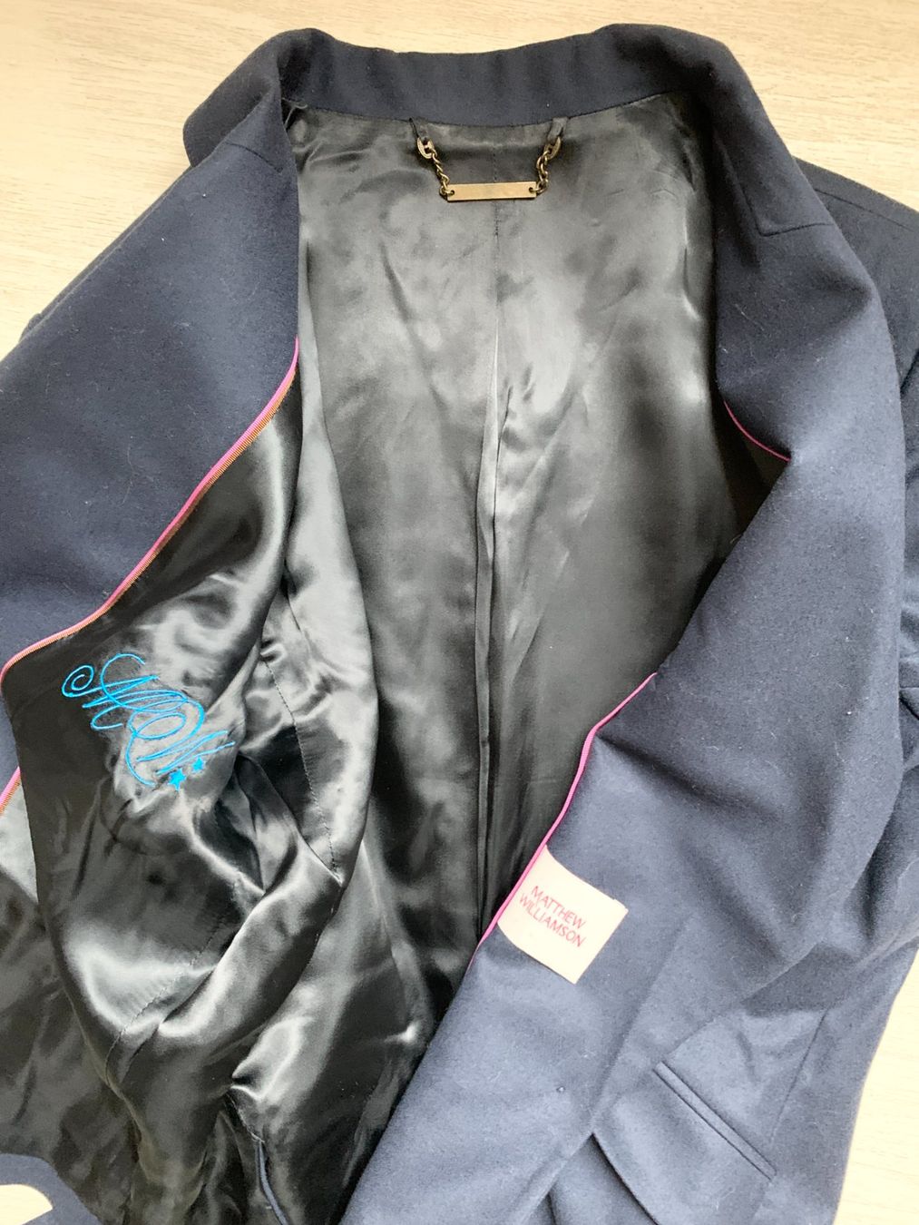 Lotti di vestiti: Kombination von Blazer Matthew Williamson / Hose / Top – Usato da Kloten venduto da Nephty 9