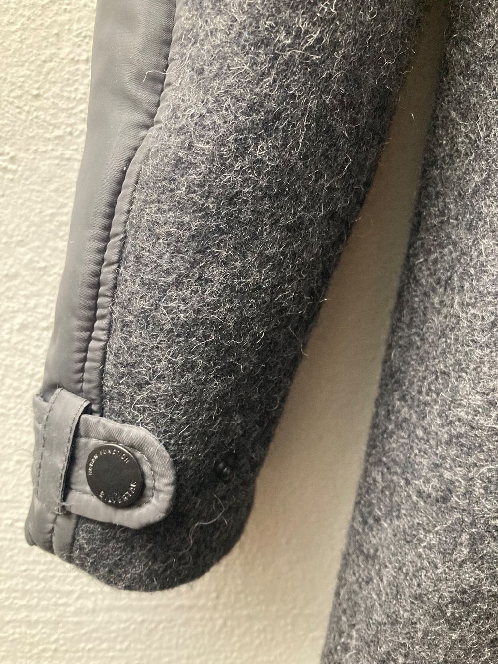 Cappotti: Mantel Silvertag Damen grau Gr. 34 Wolle – Usato da Dulliken venduto da gab_jdr2 3