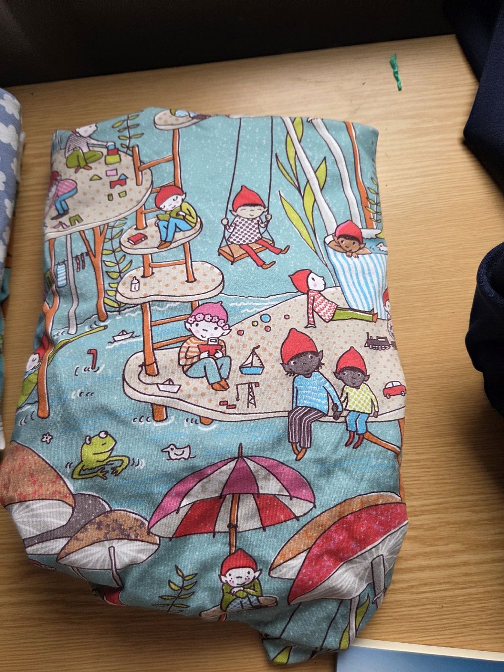 Stoffe: Grosses Jersey und French Terry Stoffpaket mit Kindermotiven – Neu (gemäss Beschreibung) aus Zürich von marinalucia 9