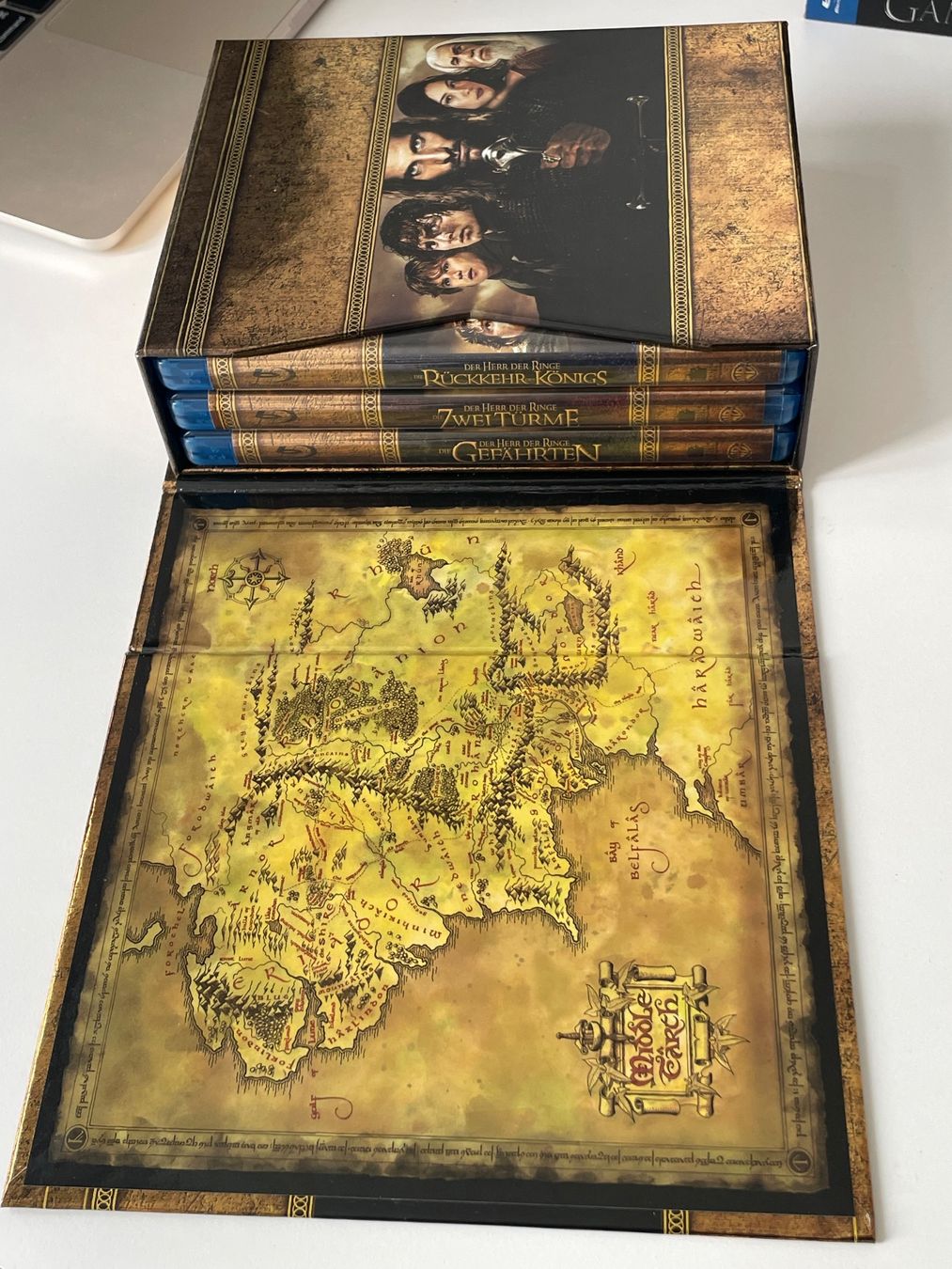 Tutti i DVDs: Der Herr der Rigge Extended Edition Blu-Ray Set – Nuovo (secondo la descrizione) da Basel venduto da Eva_Cuomo