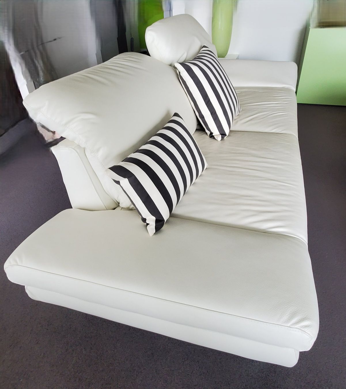 Divani: Sofa Echtleder weiss 3-Sitzer – Usato da Brugg AG venduto da hesobrugg 1