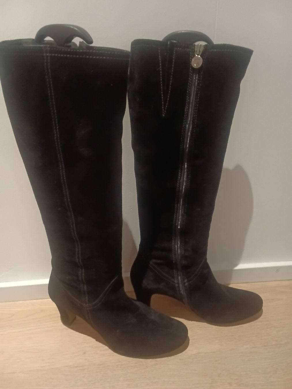 Damenschuhe: Black suede boots, Gr. 38, classy & super elegant! – Gebraucht aus Immensee von Gitter 3