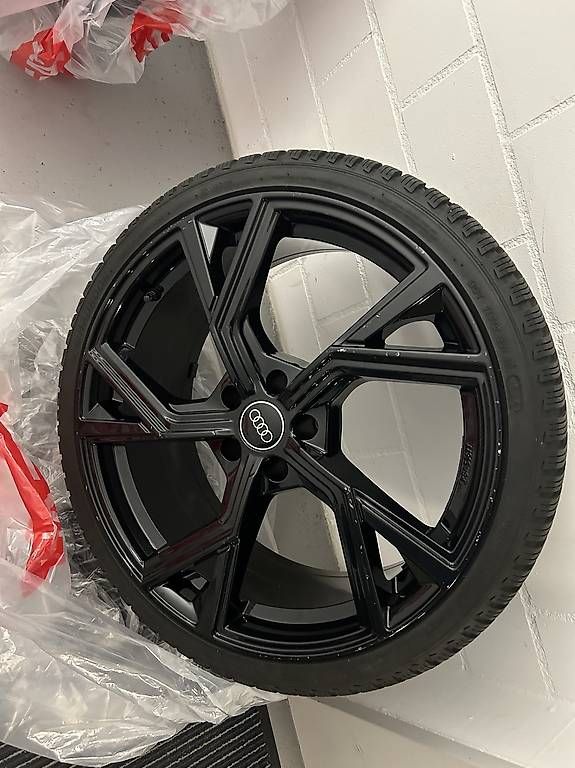 Pneumatici & Ruote complete: Audi RS4 / RS5 Winter Kompletträder  – Usato da Giebenach venduto da an__8csh
