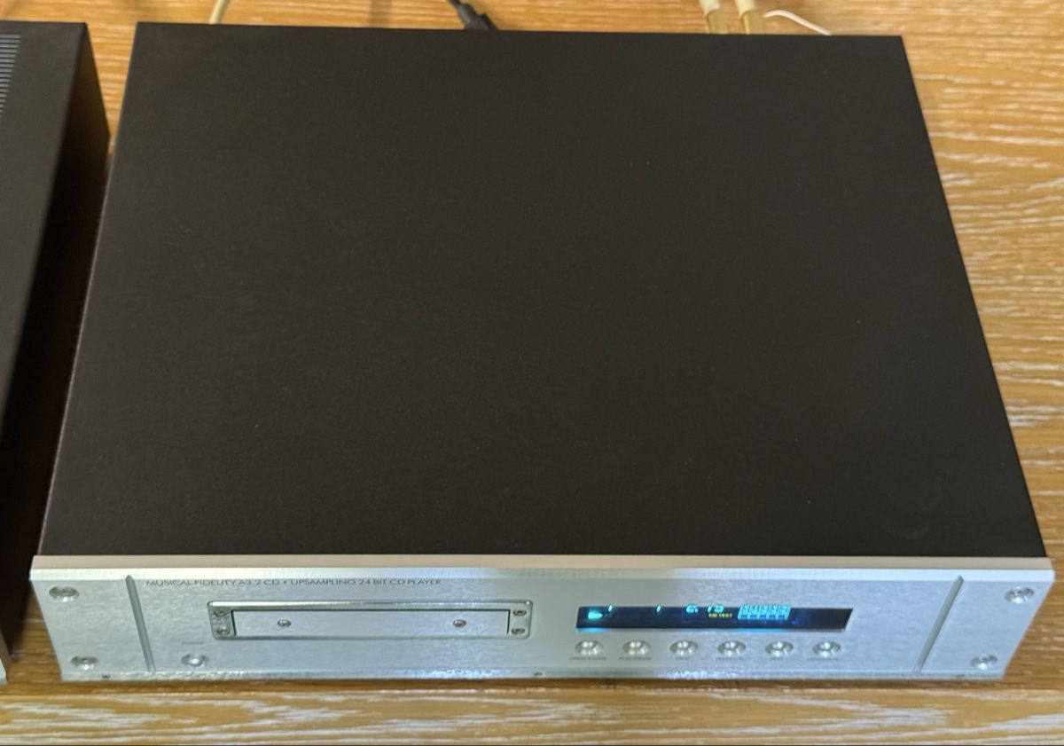 Musical Fidelity Lettore multimediale & Streamer: Musical Fidelity A3.2 24bit CD-Player – Usato da Ebertswil venduto da audivero 2
