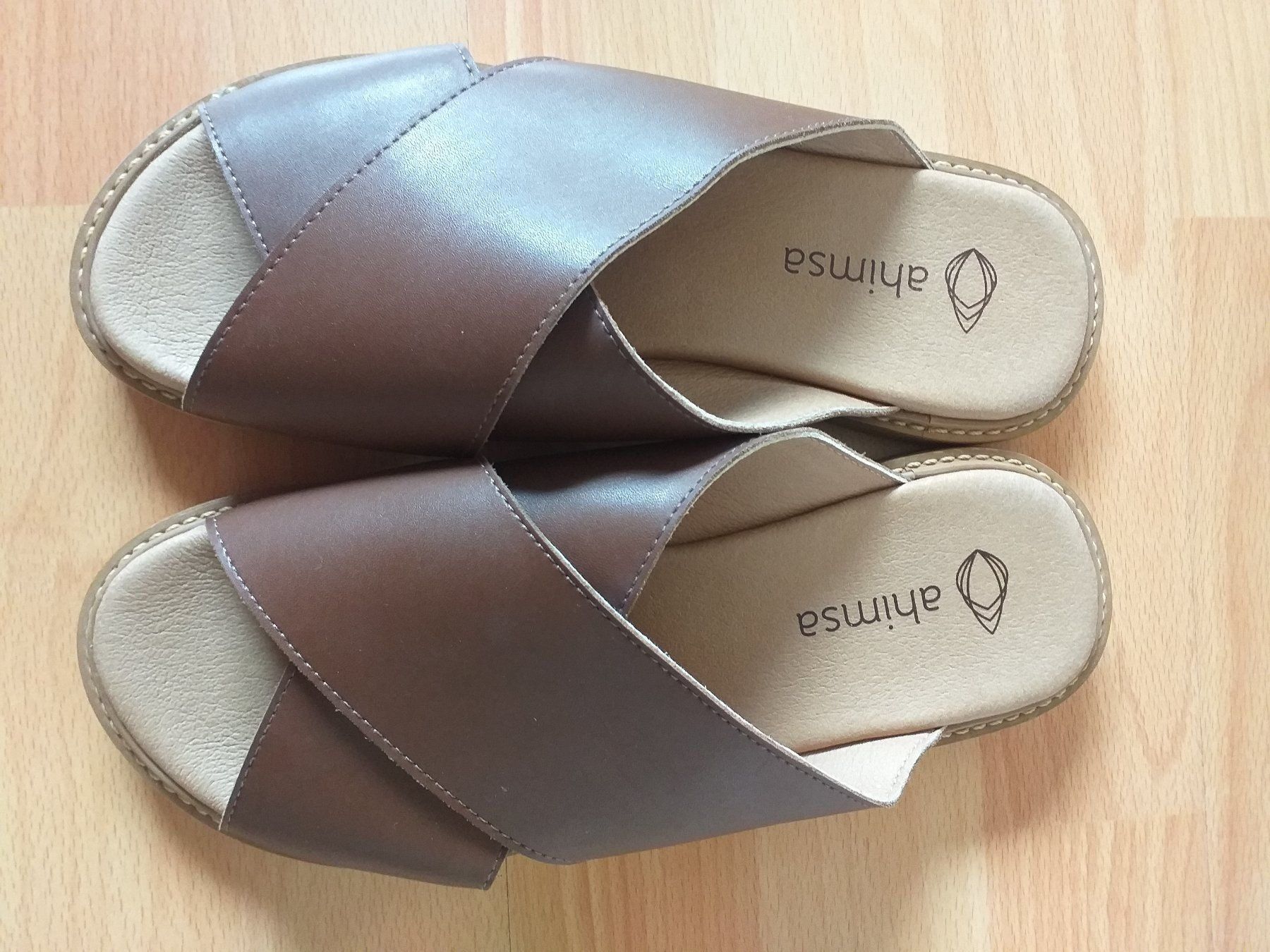 Scarpe da donna: Ahimsa Pantoletten/Sandalen  VEGAN – Usato da Neuchâtel venduto da Dualseele