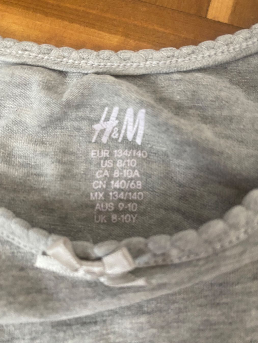 H&M Biancheria intima: 3 x Unterhemden, Gr.138-140 – Usato da Vezia venduto da luce2011 1