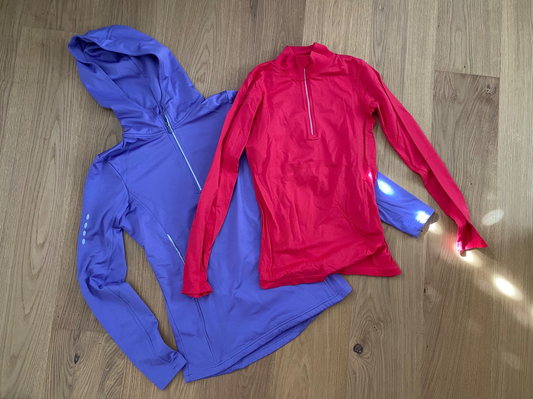 Lotti di vestiti: SET: Cool Runnig Shirts Grösse S – Usato da Einsiedeln venduto da PaedeK84