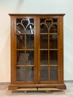 Holzvitrine