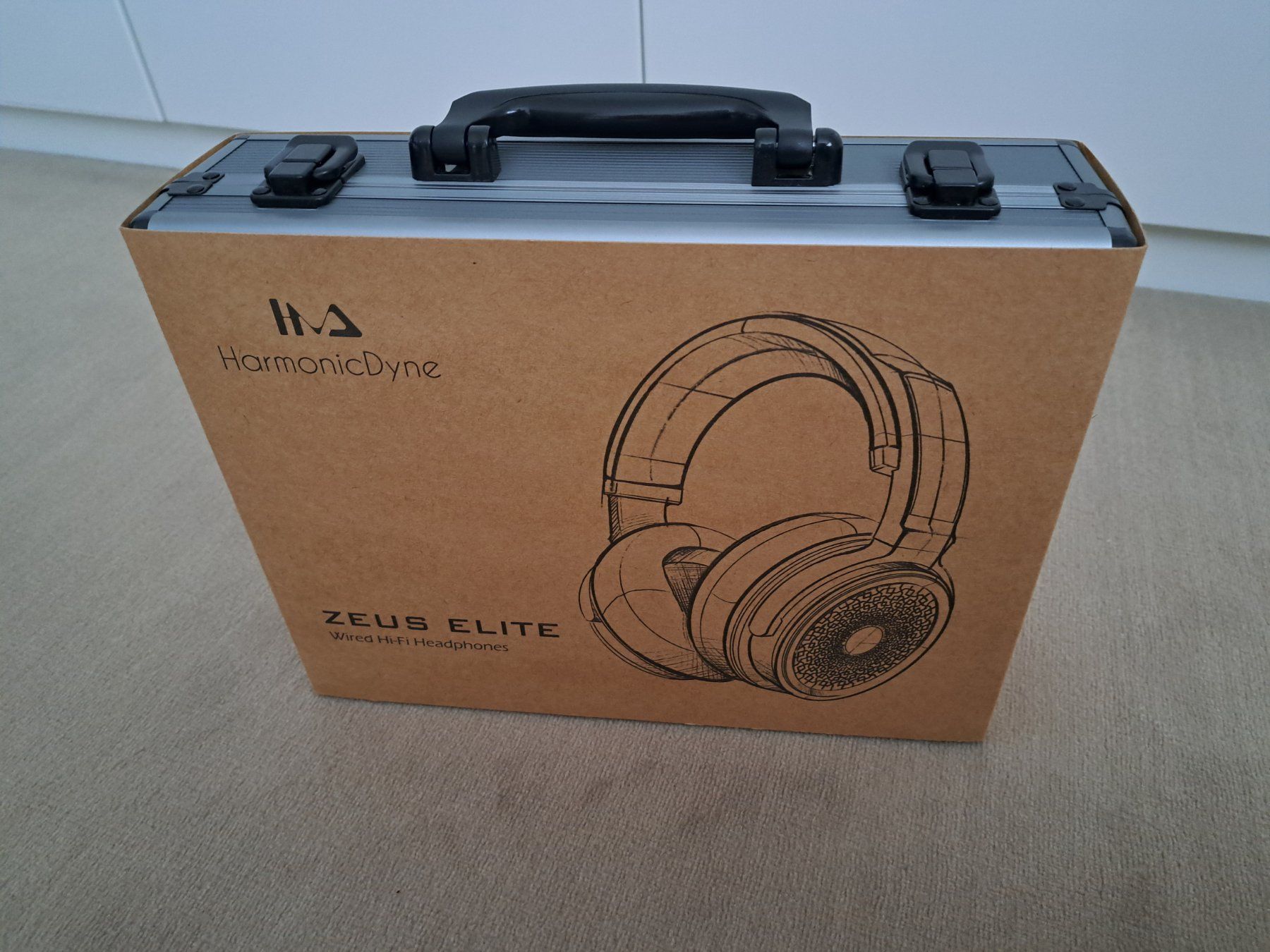 Casques audio: Kopfhörer HarmonicDyne Zeus Elite – D'occasion à Hendschiken par RoFr01