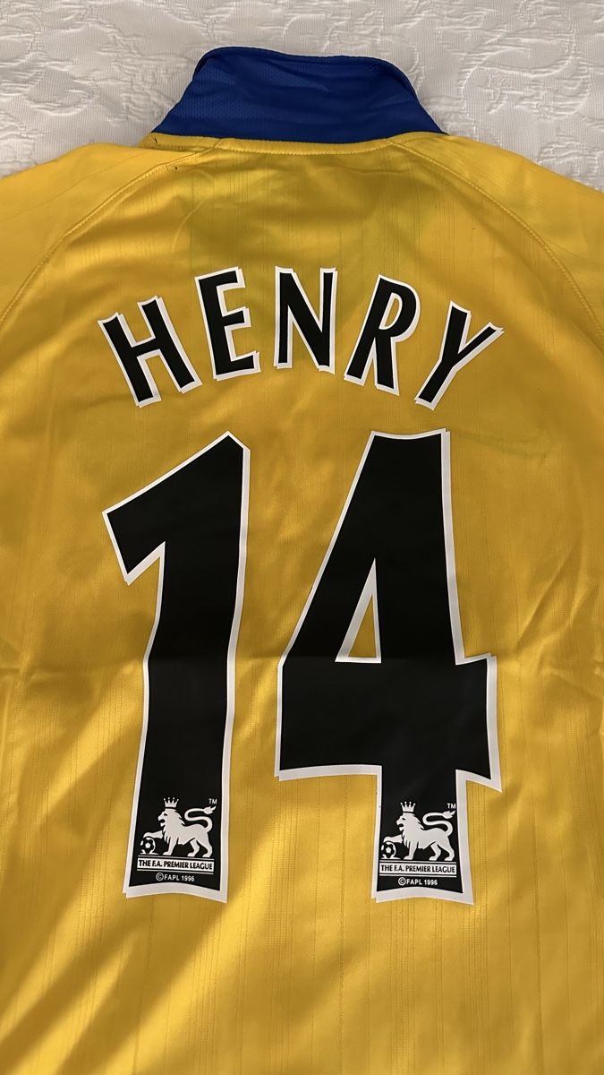 Canottiere & Pantaloni: Arsenal Jersey Henry 14 – Nuovo (secondo la descrizione) da Oberrieden venduto da jon_5cl2 1