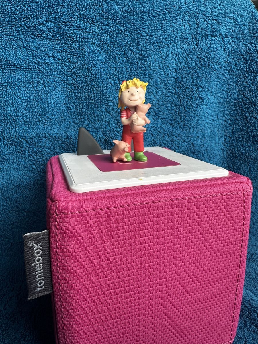 Tonies Statuette: Tonie Box Figur - Conny und der Bauernhof – Nuovo (secondo la descrizione) da Forch venduto da sv94 1