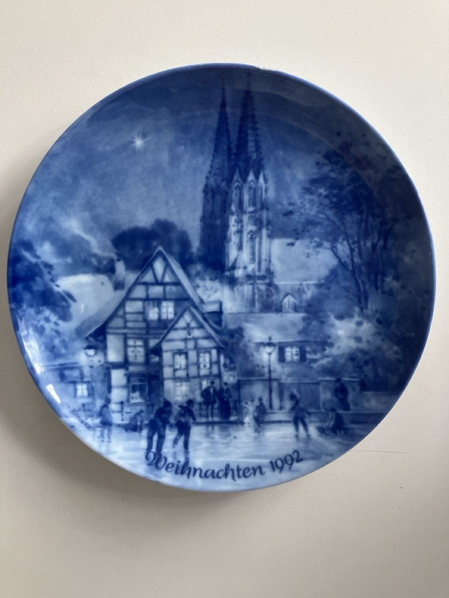 Piatti: Berlin Design Teller "Weihnachtsabend in Soest" 1992 – Nuovo (secondo la descrizione) da Niederglatt ZH venduto da maggie25