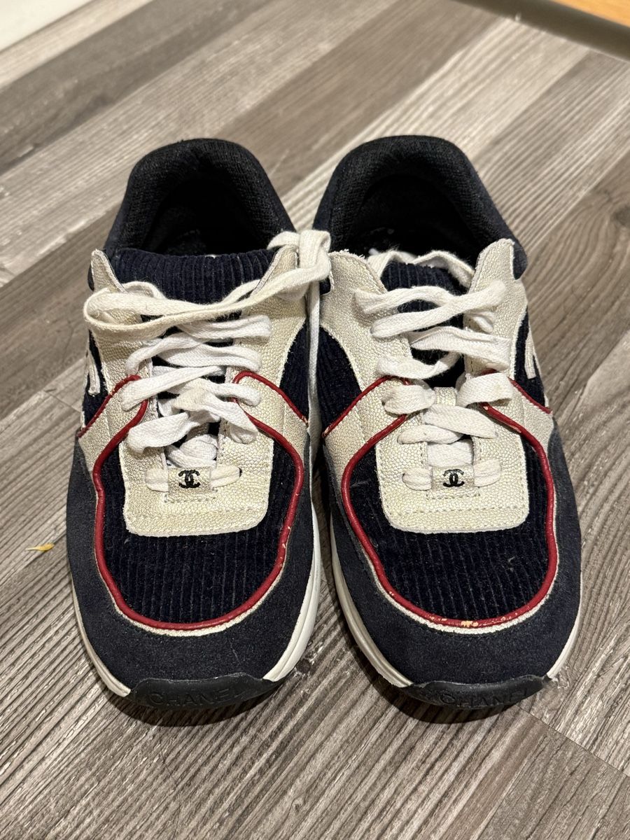 Chanel Scarpe da donna: Baskets Chanel, taille 35 – Usato da Monthey venduto da Joseph-29 1