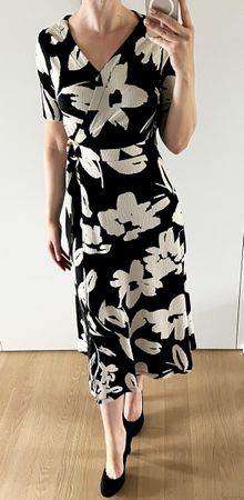Sommerliches Wickelkleid von C&A, Grösse XS, Schwarz/beige.