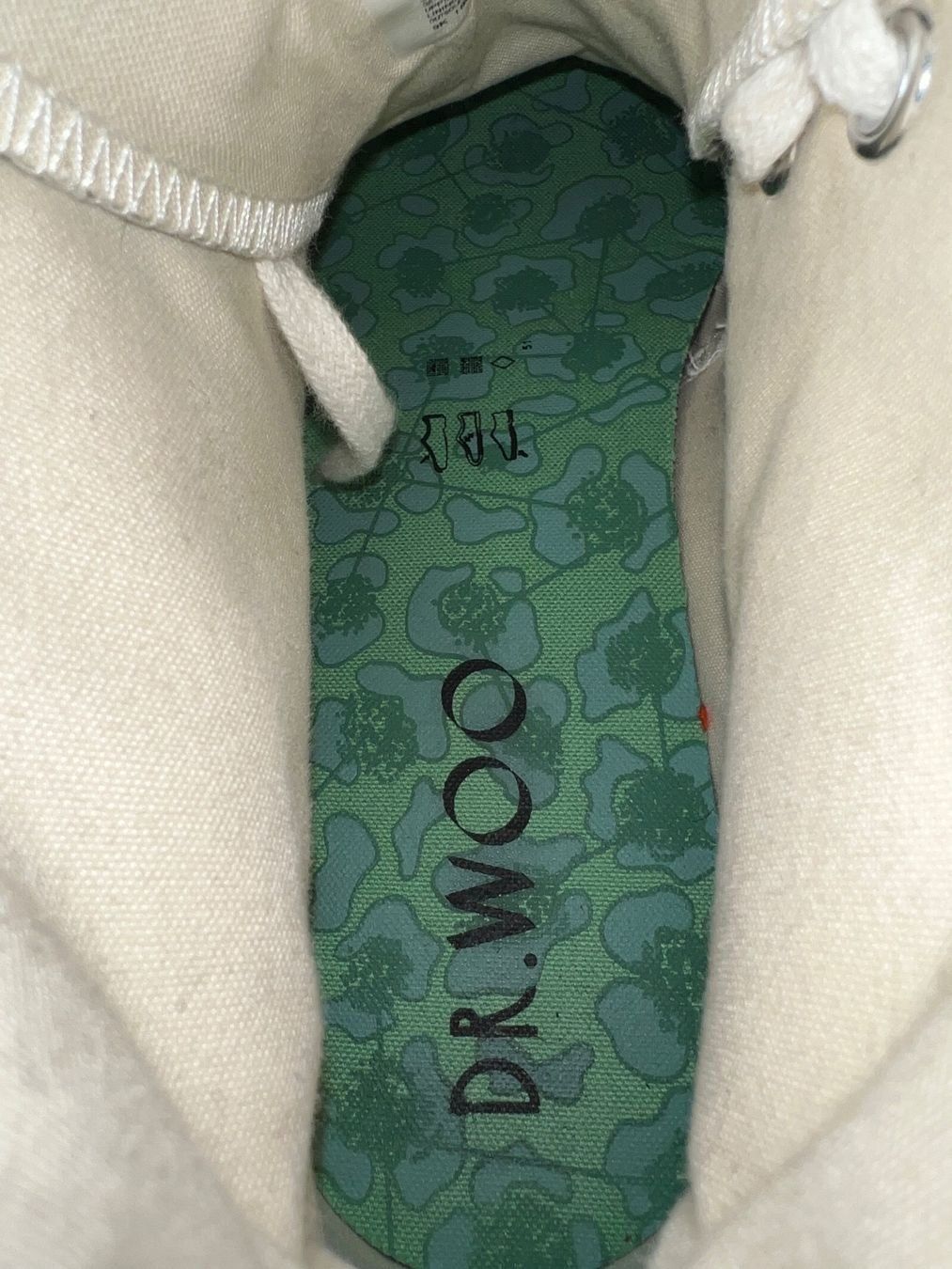 Converse Scarpe da uomo: Converse Dr. Woo x Chuck 70 'White' – Usato da Langnau im Emmental venduto da Ad-Hardy 4