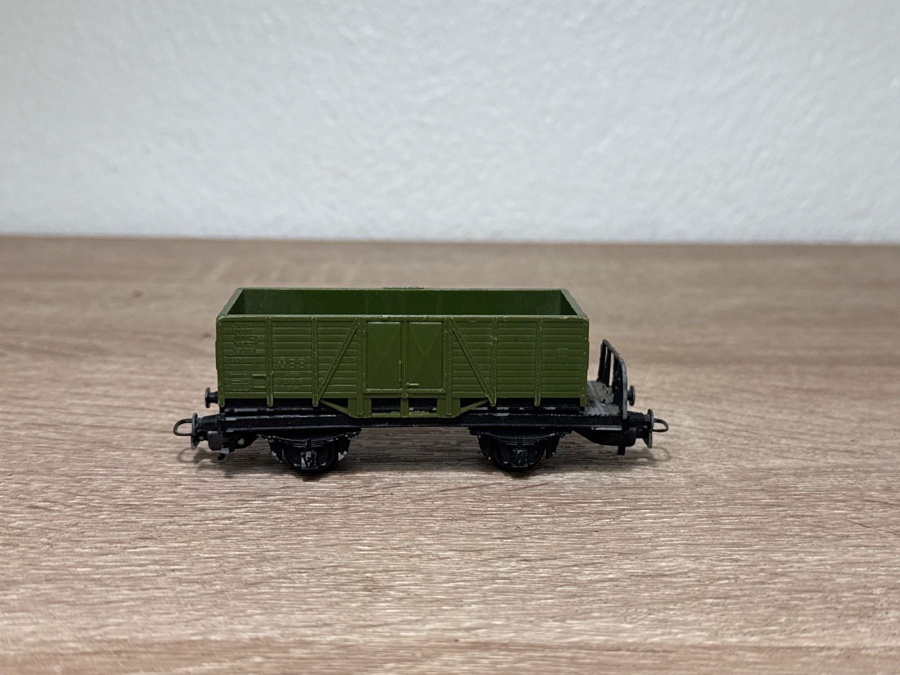 Kleinbahn Modellini di ferrovie: Kleinbahn Güterwagen OBB H0 (275) – Usato da St-Aubin-Sauges venduto da Lo_Go
