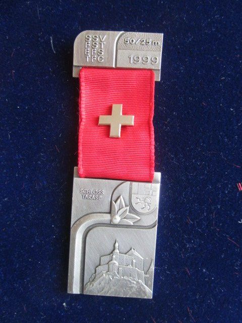 Medaillen: 4 X Eidg. Feldschiessen 300 Meter  1995 -1996 -1997 - 1999 – Neu (gemäss Beschreibung) aus Luzern von Horoskop1 4