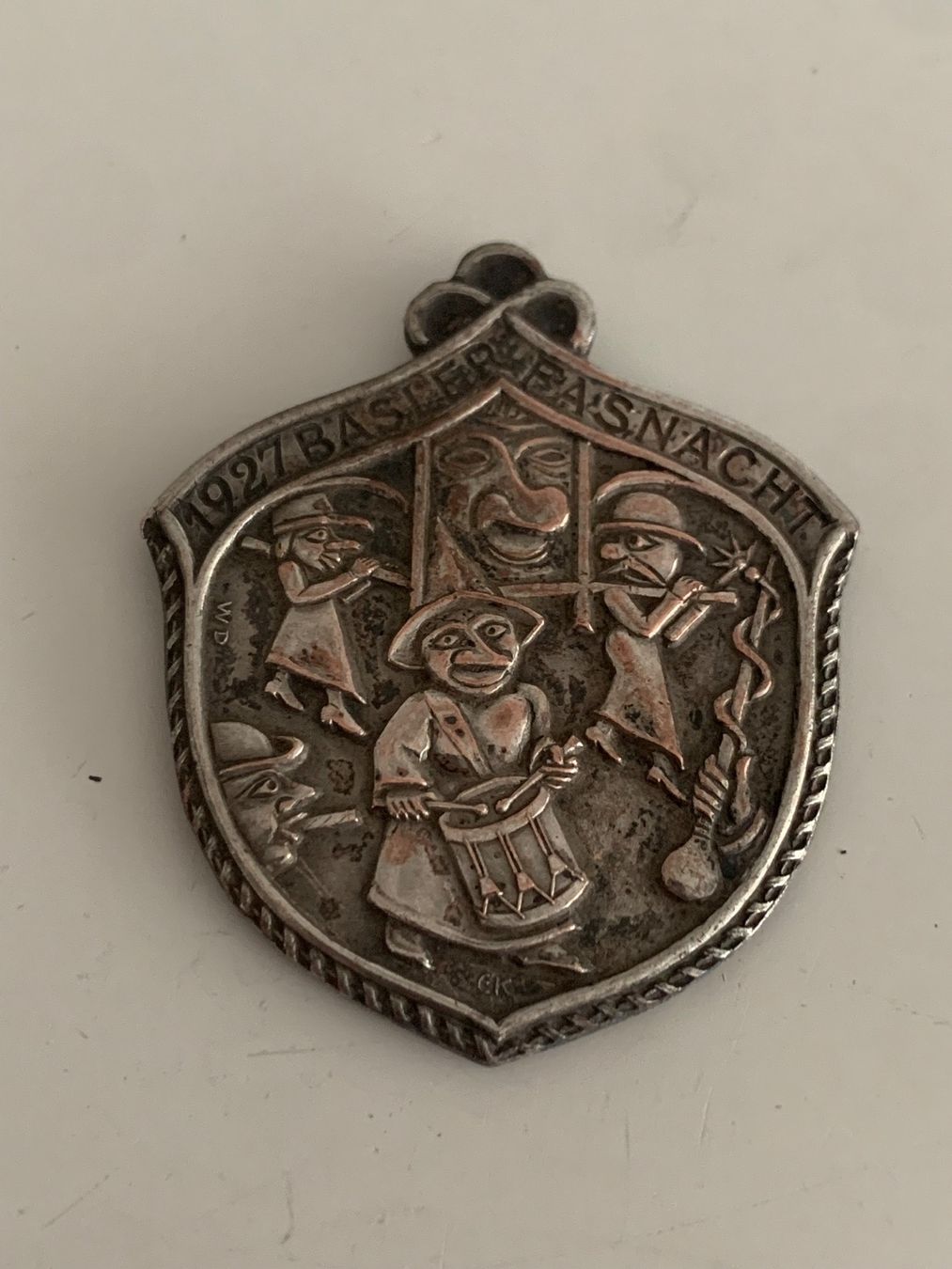 Basler Placchette & Badge: Fasnacht Basel SILBER 1927 – Usato da Basel venduto da fasnachtsoutlet1965