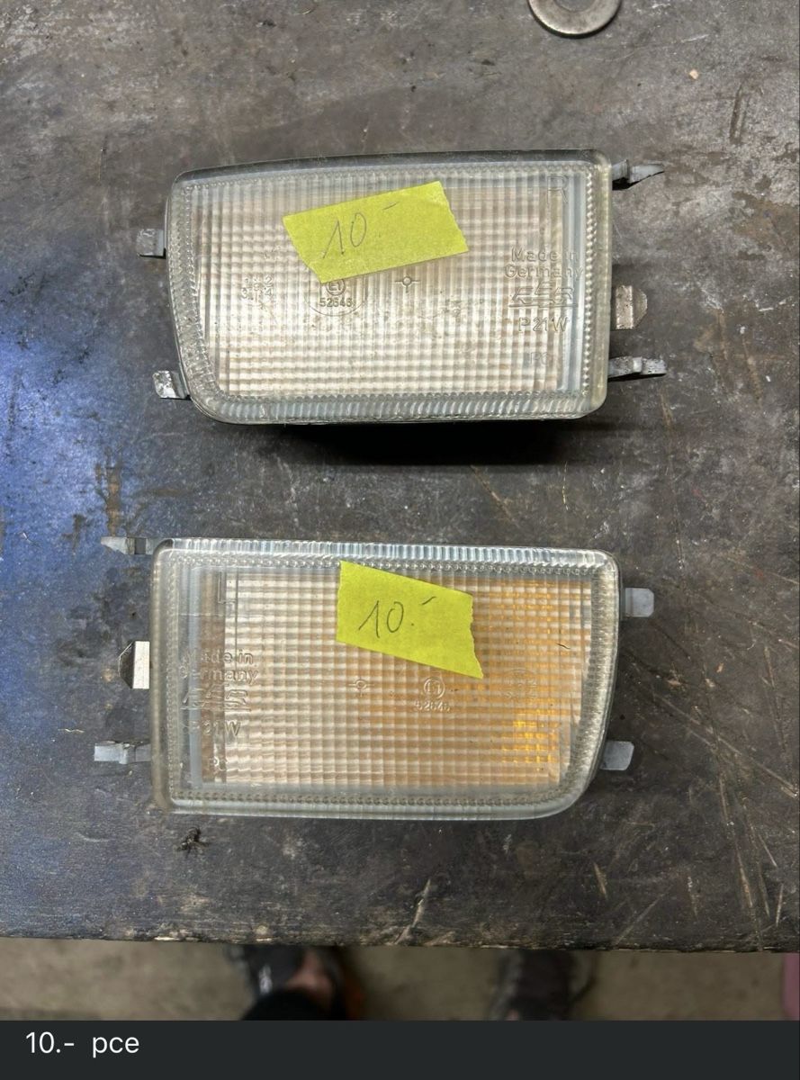 Volkswagen Tutti pezzi di ricambio auto: Lot clignotant VW golf 3/ VW vento – Usato da Muraz (Collombey) venduto da Wolfdog1978 1