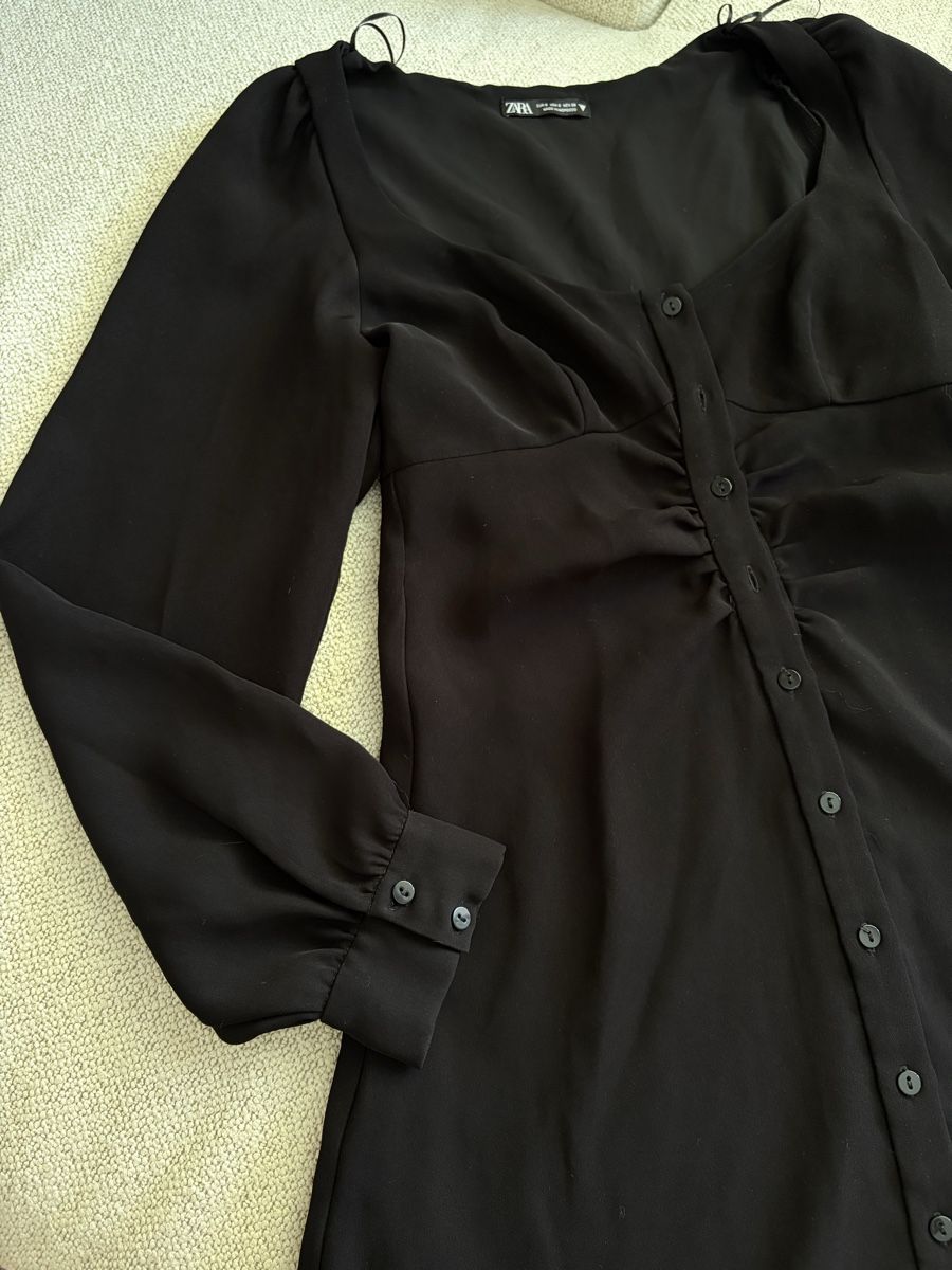 Zara Vestiti: BLACK ZARA BUTTON-UP DRESS – Usato da Zürich venduto da dor_9l9g 1