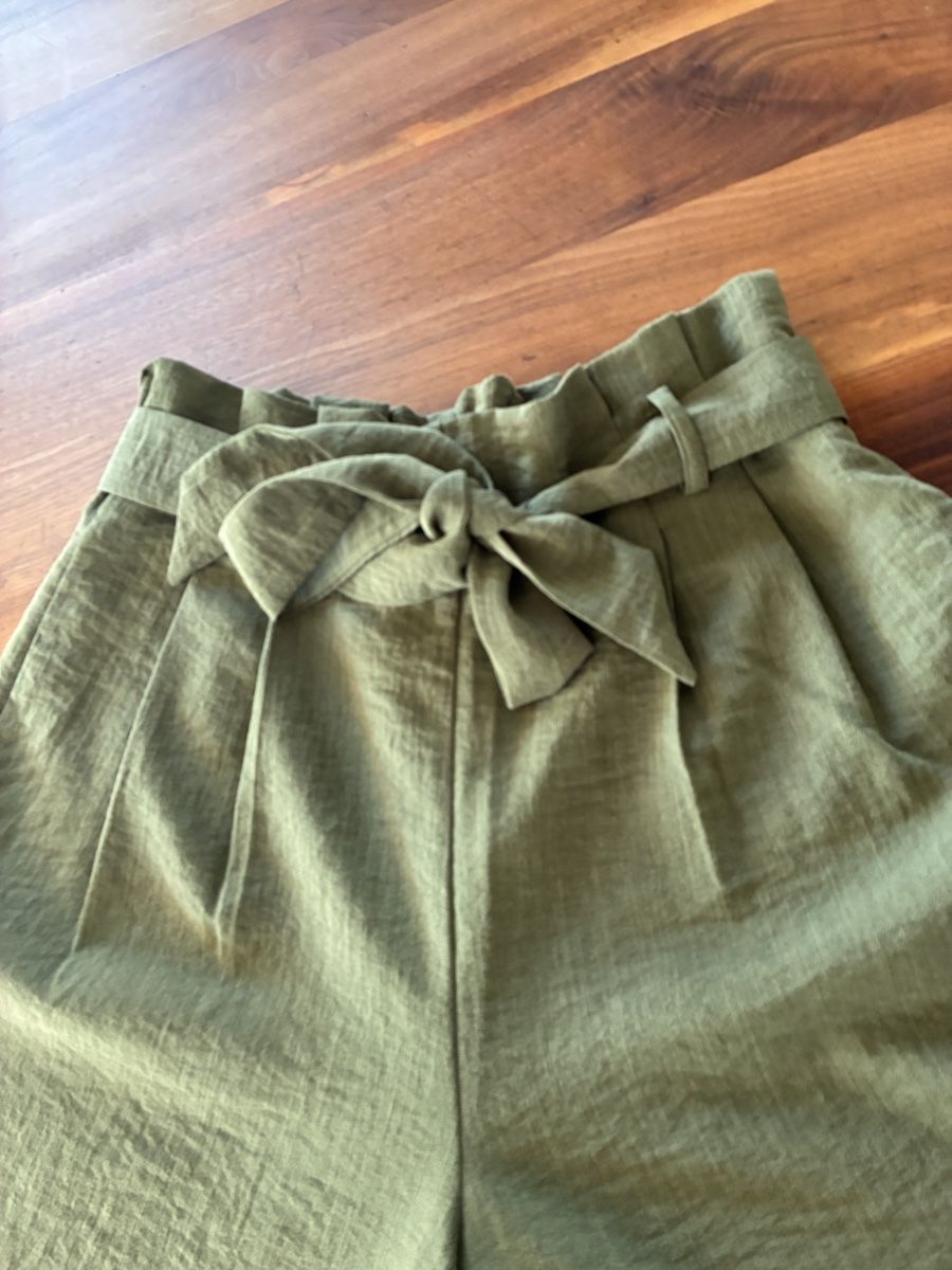 Only Pantaloni: Sommerhose khaki – Usato da Berg TG venduto da ANCU79 1