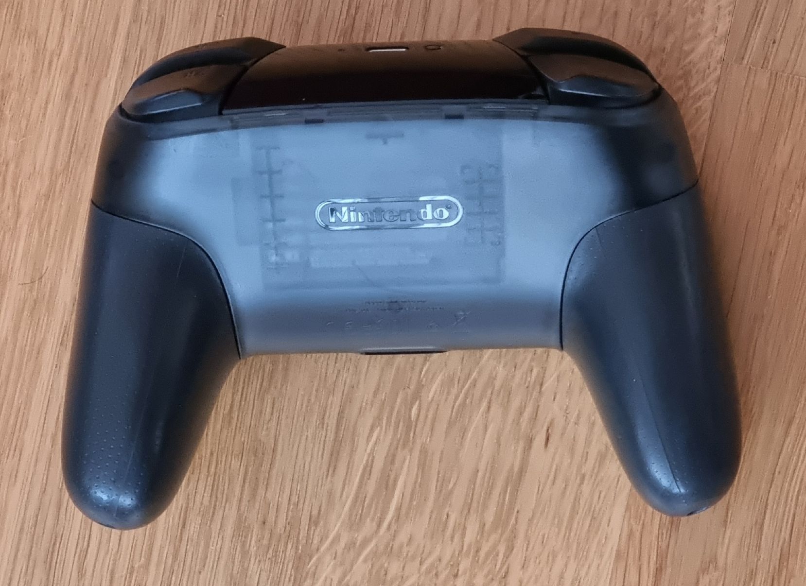Nintendo Console: Nintendo Switch Pro Controller - Top Zustand – Usato da Lostorf venduto da eressea28 2