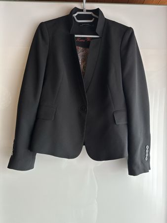 Schwarzer Zara Woman Blazer Grösse 36 – Top Zustand!