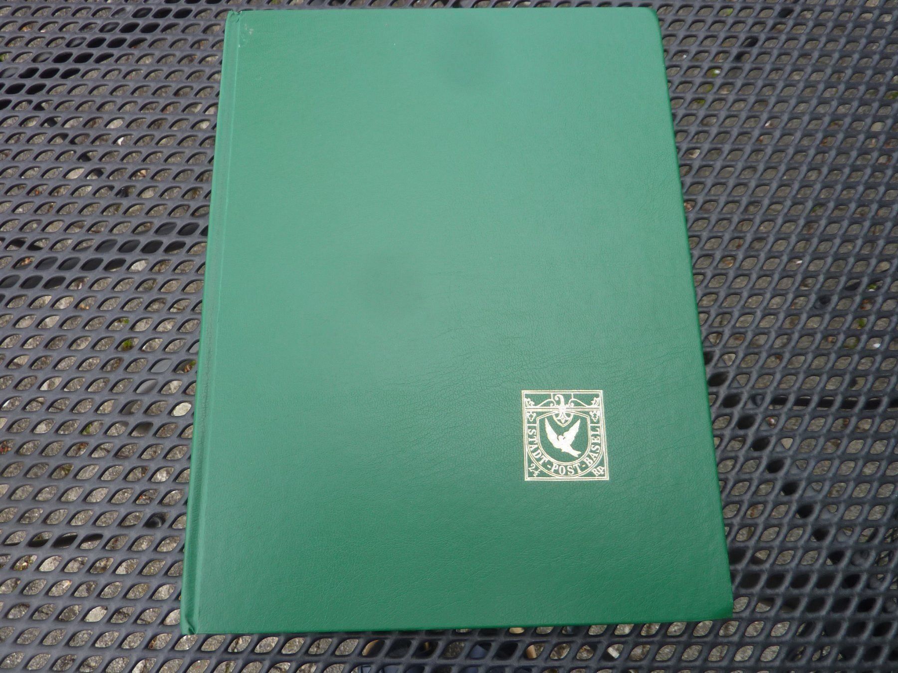 Tutti i francobolli: Briefmarkenalbum, Schweiz – Usato da Gelfingen venduto da btrottmann 9