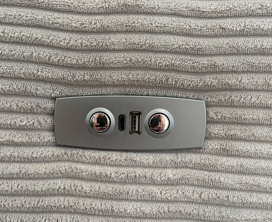 Divani: Canapé relax électrique – Usato da Bussigny venduto da Pad007 3