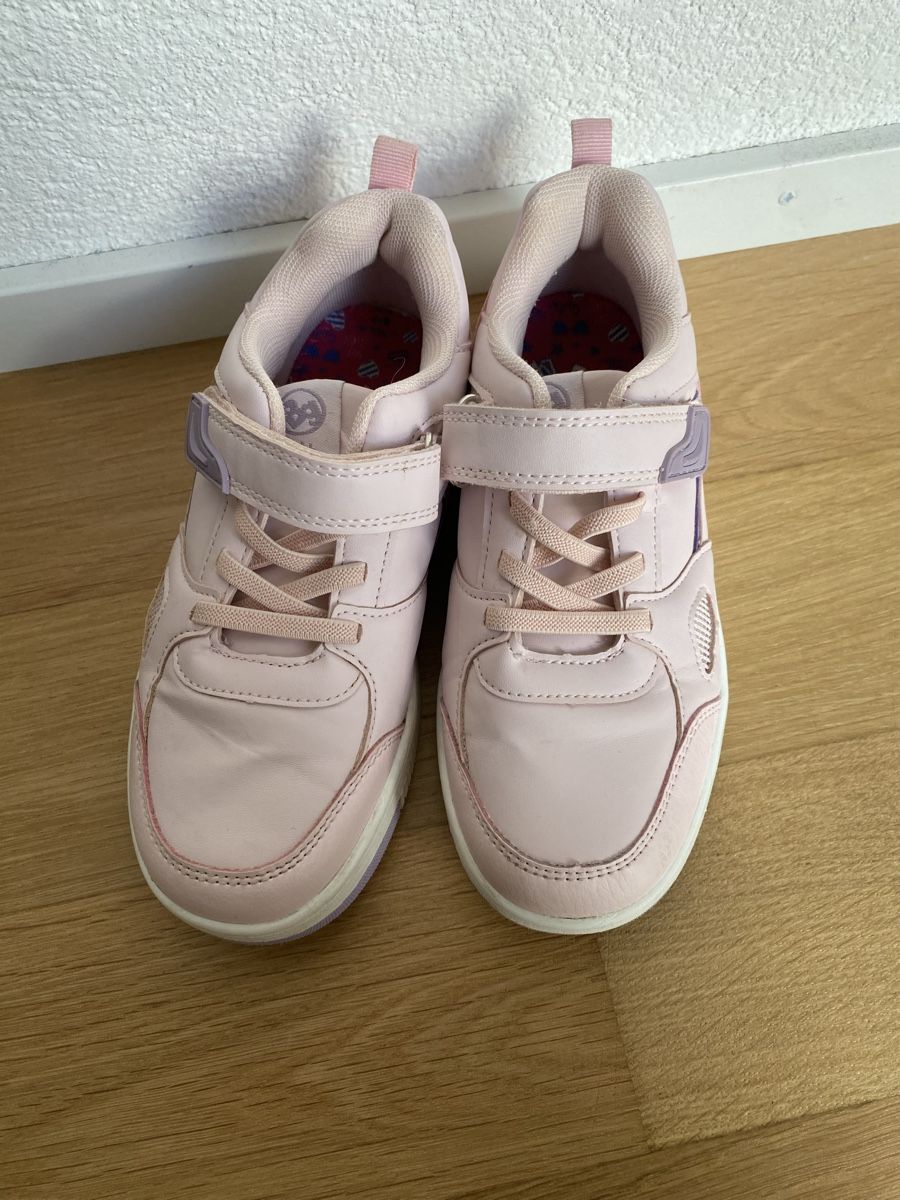 Scarpe per ragazze: Madchen Sneaker rosa (Grösse 33)  – Usato da Kriens venduto da yansch 2