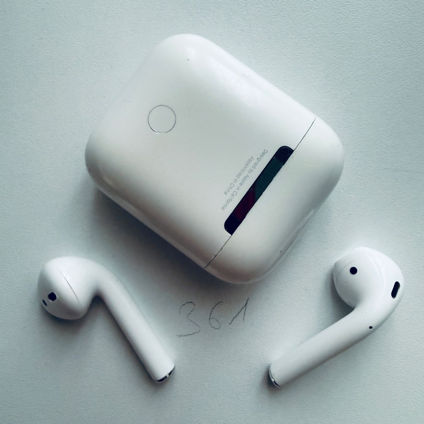 Apple Cuffie: Original Apple AirPods 2 Gen. Wireless Kopfhörer & Case – Usato da Basel venduto da MY.AIRPODS.SHOP 4