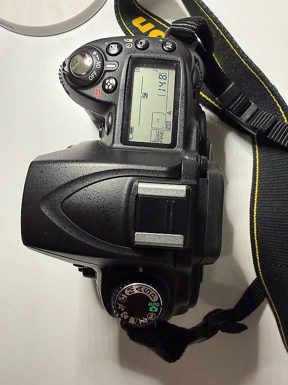 Nikon Fotocamera: Nikon D90 (solo corpo) – Usato da Mendrisio venduto da MarA_82 2