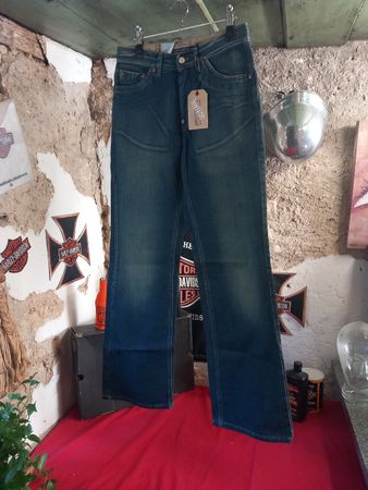 Wild Jeans Grösse 30/30 Fabrikneu