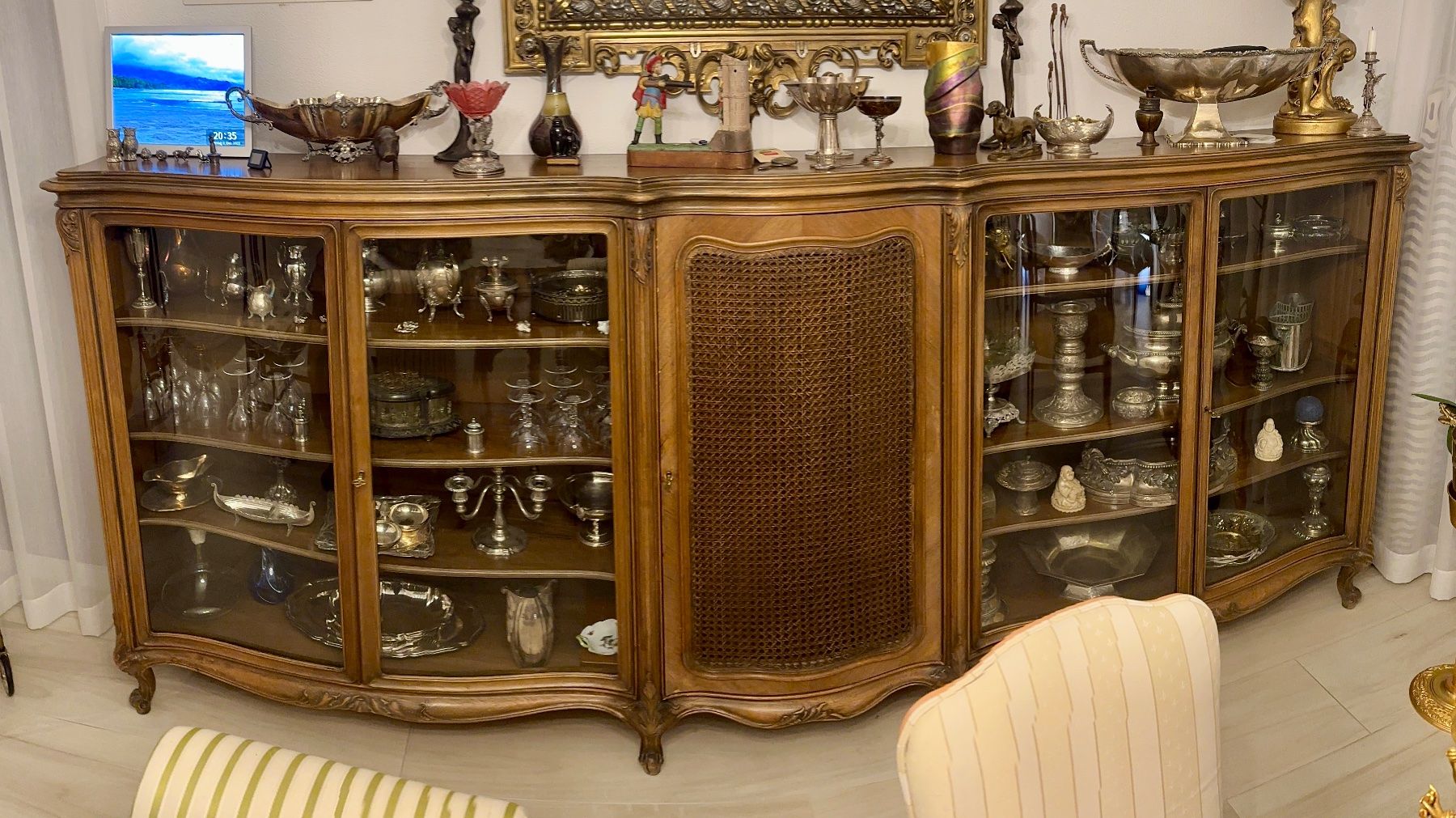 Vitrinen: Sideboard Chippendale England – Gebraucht aus Rümlang von Miscellanico 1