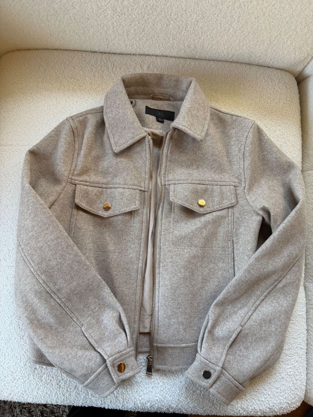 Zara Jacken: Frühlingsjacke – Neu (gemäss Beschreibung) aus Zürich von ele_c8mx