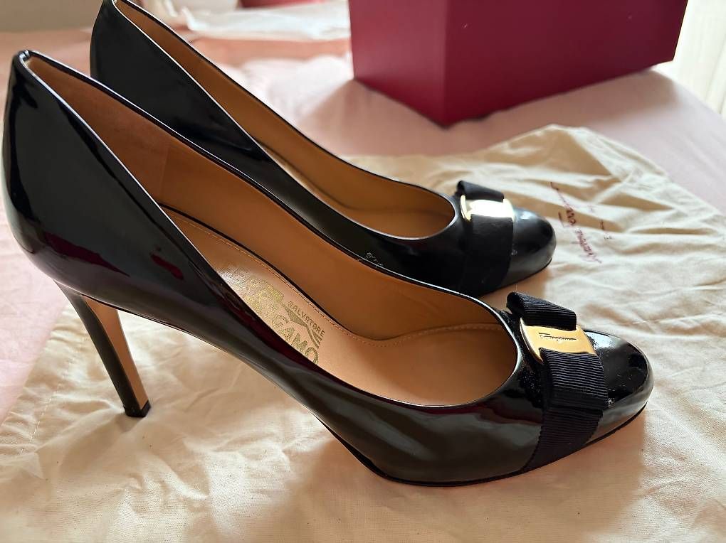 Scarpe da donna: Ferragamo - Talons - T:40.5 – Nuovo e nell'imballaggio originale da Neuchâtel venduto da yas_m55c