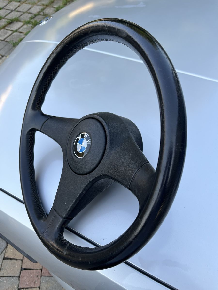 BMW Alle Autoersatzteile: BMW Sportlenkrad e28/e30/e34 – Gebraucht aus Sempach von Brun1979 1