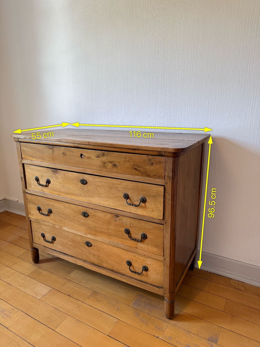 Cassettiere: Très jolie commode rustique 19ème, noyer massif – Usato da Basel venduto da fario2011 1