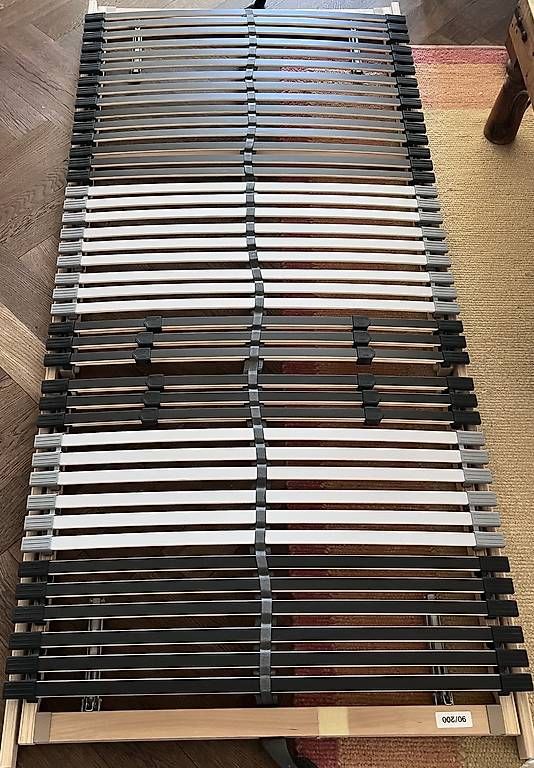 Reti a doghe: Sommier  90x200 – Usato da Prilly venduto da stublanc 2