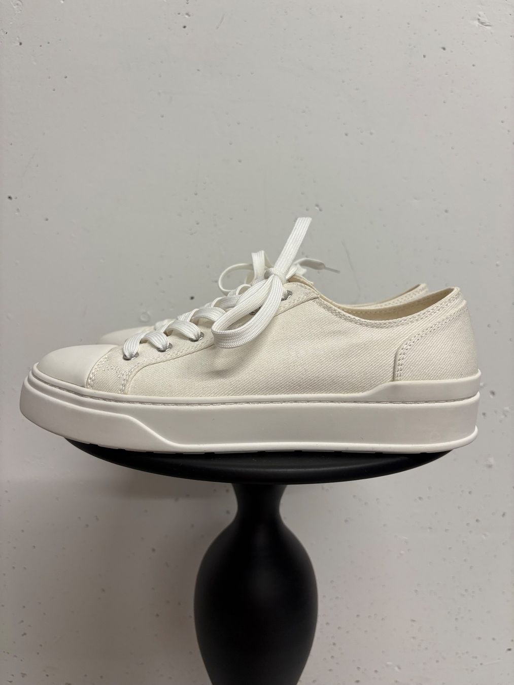 Stuart Weitzman Scarpe da donna: Stuart Weitzmann Sneaker weiss Gr. 38 Canvas Stoff Plateau – Nuovo (secondo la descrizione) da Regensdorf venduto da secondchancefashion