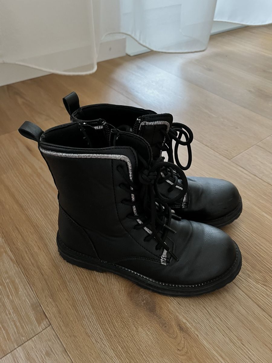 Scarpe per ragazze: Winter Boots, Schwarz, Grösse 30 – Usato da Kradolf venduto da AlexiaEugster 1